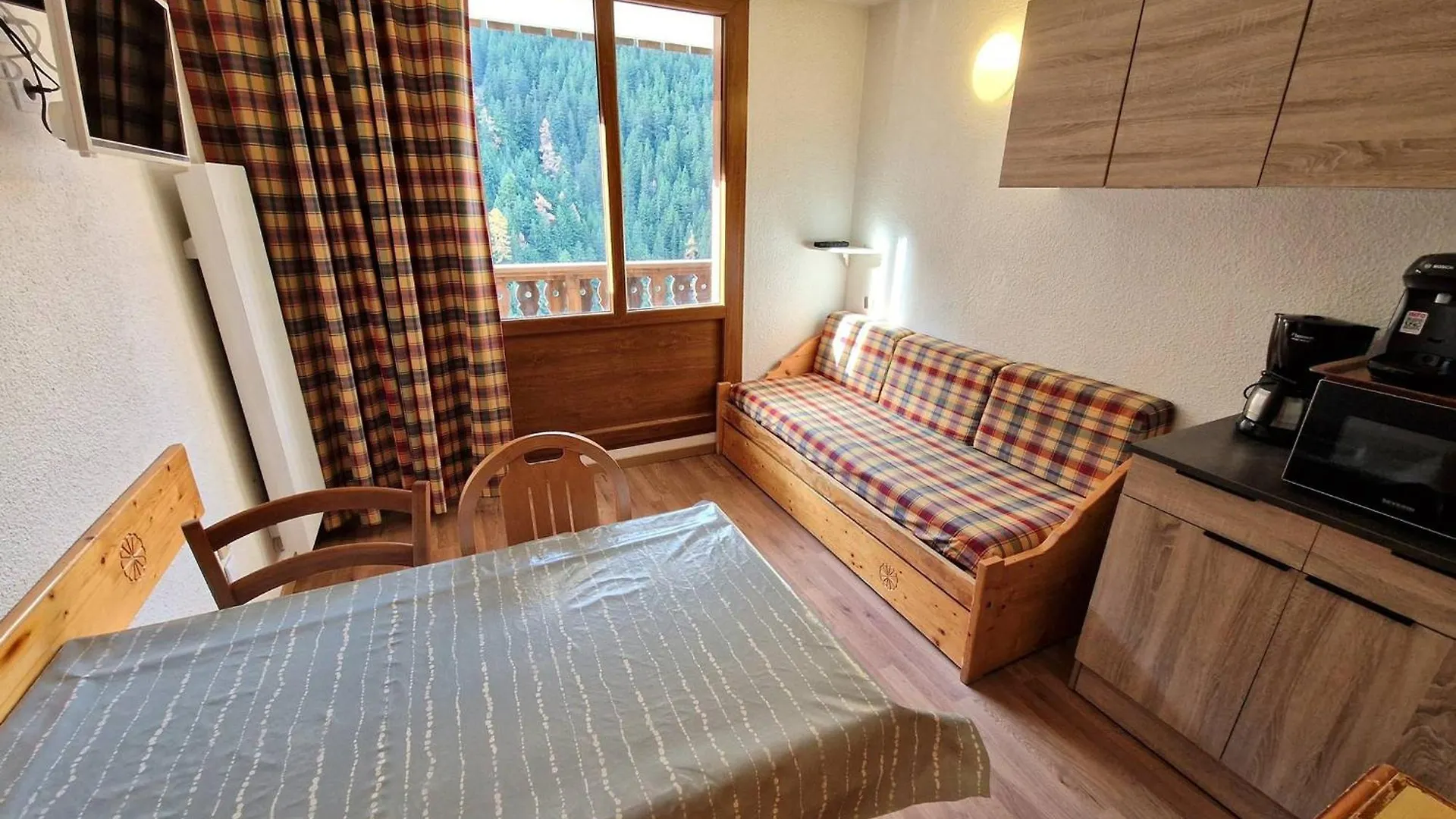 Studio 4 Pers Au Coeur De Valfrejus Avec Balcon, Cuisine Equipee, Casier A Skis - Fr-1-265-255 France