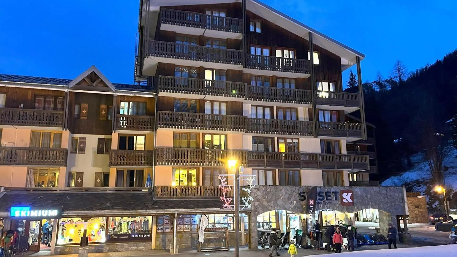 Studio 4 Pers Au Coeur De Valfrejus Avec Balcon, Cuisine Equipee, Casier A Skis - Fr-1-265-255 Apartment